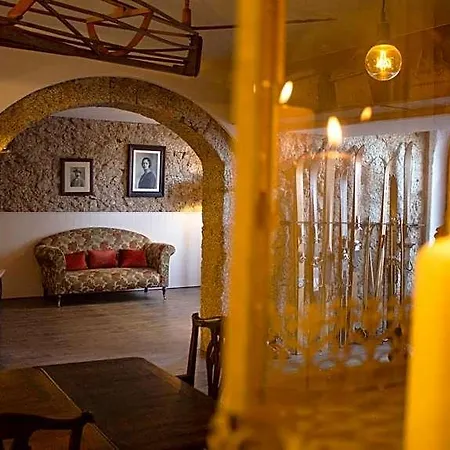 Casa Com Historia Bed and breakfast Covilhã
