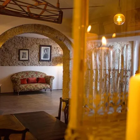 Casa Com Historia 3*