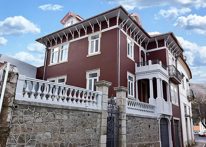 Casa Com Historia 3* コビリャン